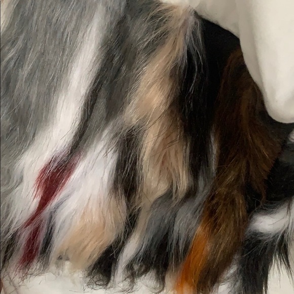 🎉💛SHEIN PUFFER FUR SLEEVE SWEATER - Picture 5 of 8